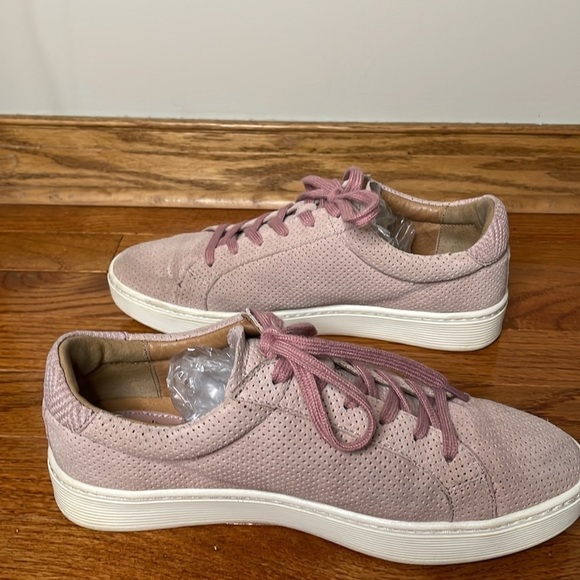 Söfft Pink Sparkle Perforated 100% Leather Women’s‎ Sneakers 8 Colored Comfort - Picture 8 of 9